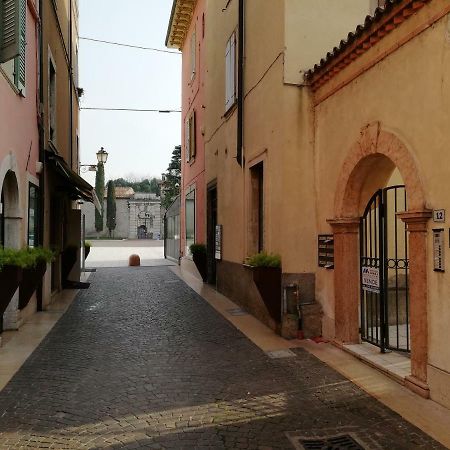 Domus Romanae In Centro Storico Peschiera del Garda Exterior foto
